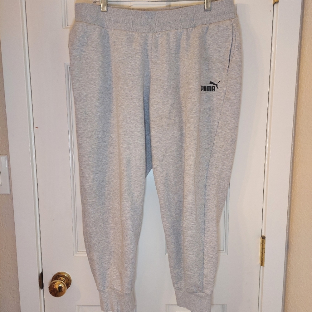 🌷Puma jogger sweats